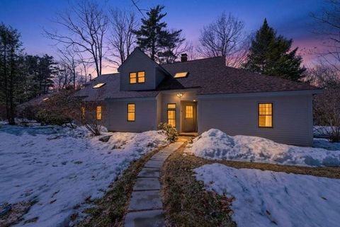 Photo of 7 Muirfield Lane #24, Holderness, NH 03245 (MLS # 5082660)