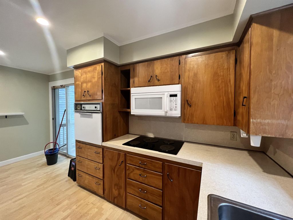 Photo of 26 Parkhurst Street, Lebanon, NH 03766 (MLS # 5042300)