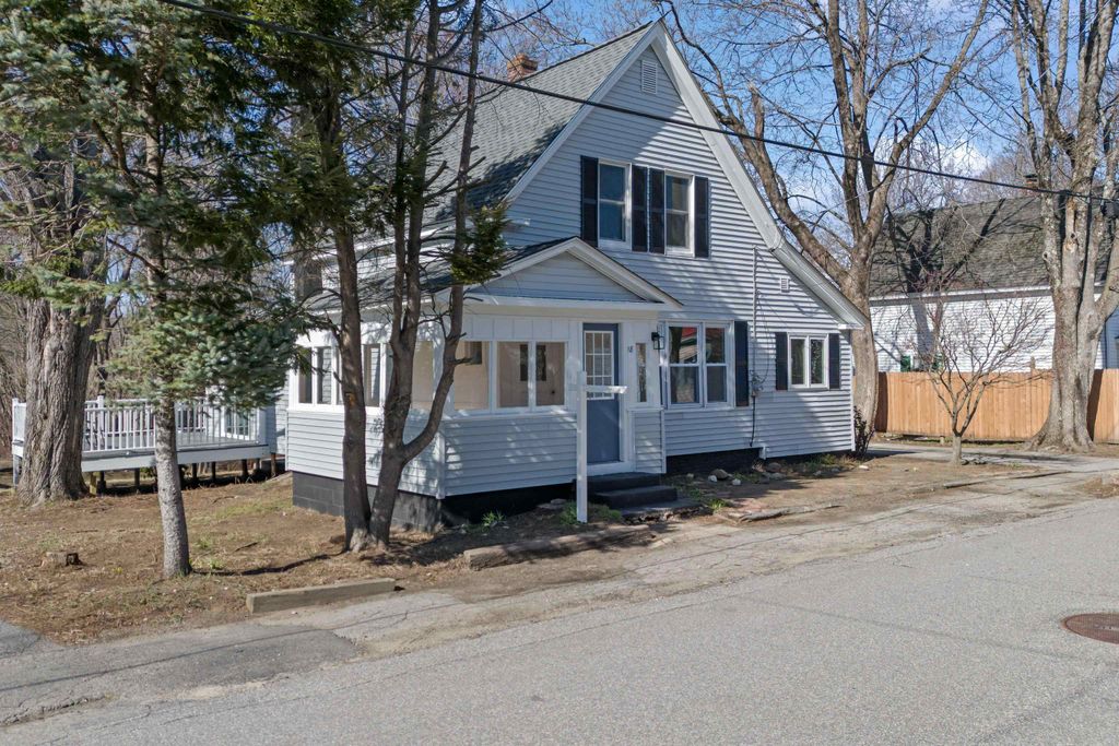 Photo of 18 Church Street, Epping, NH 03042 (MLS # 5082408)