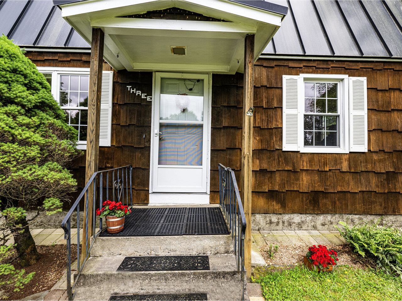 3 Tanglewood Drive