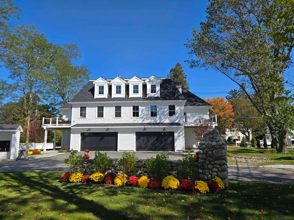 Photo of 2 Woodbury Reserve Ave #2, Portsmouth, NH 03801 (MLS # 5026035)