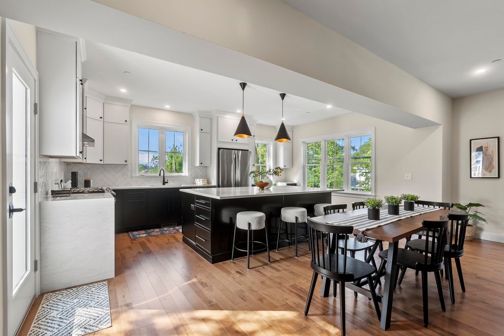 Photo of 2 Woodbury Reserve Ave #2, Portsmouth, NH 03801 (MLS # 5026035)