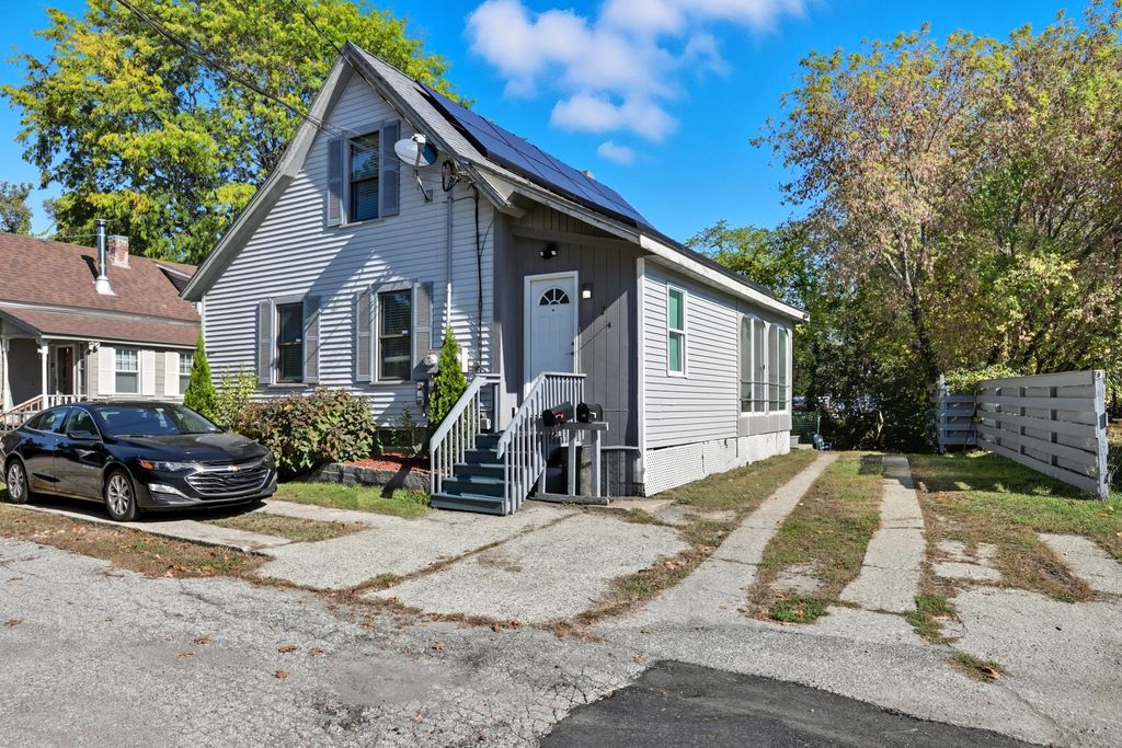 Photo of 2 Herbert Street, Concord, NH 03301 (MLS # 5064770)