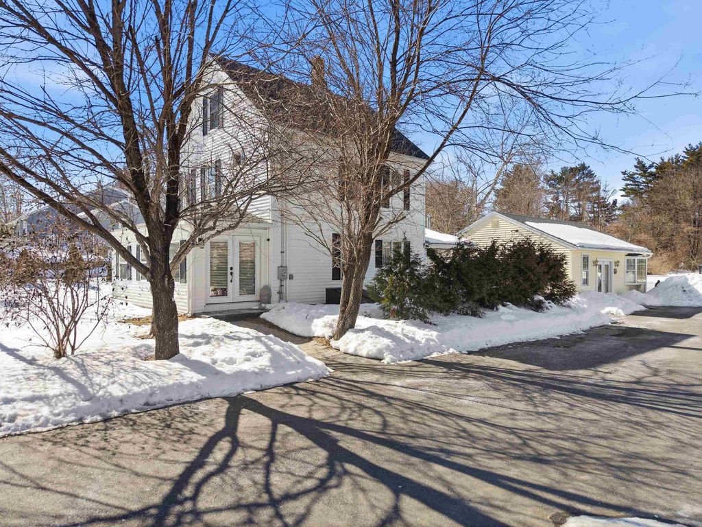 Photo of 96 Lafayette Road, Hampton Falls, NH 03844 (MLS # 5079894)