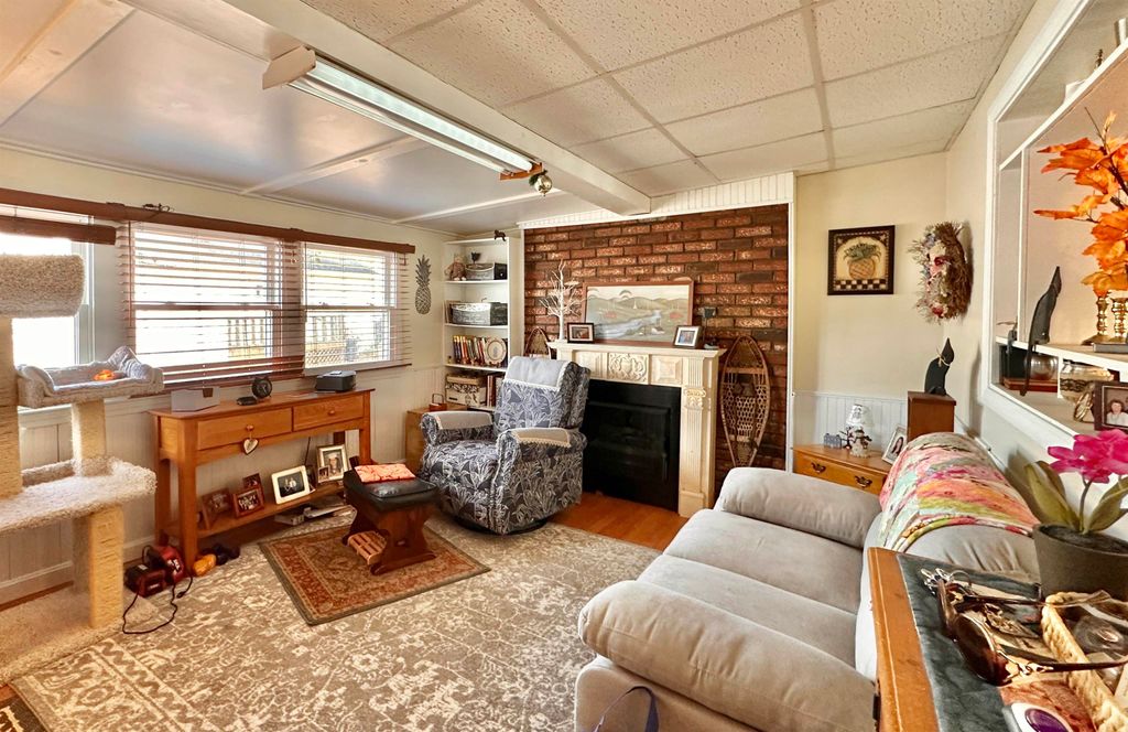 Photo of 3 S. Emperor Drive, Concord, NH 03303 (MLS # 5082099)