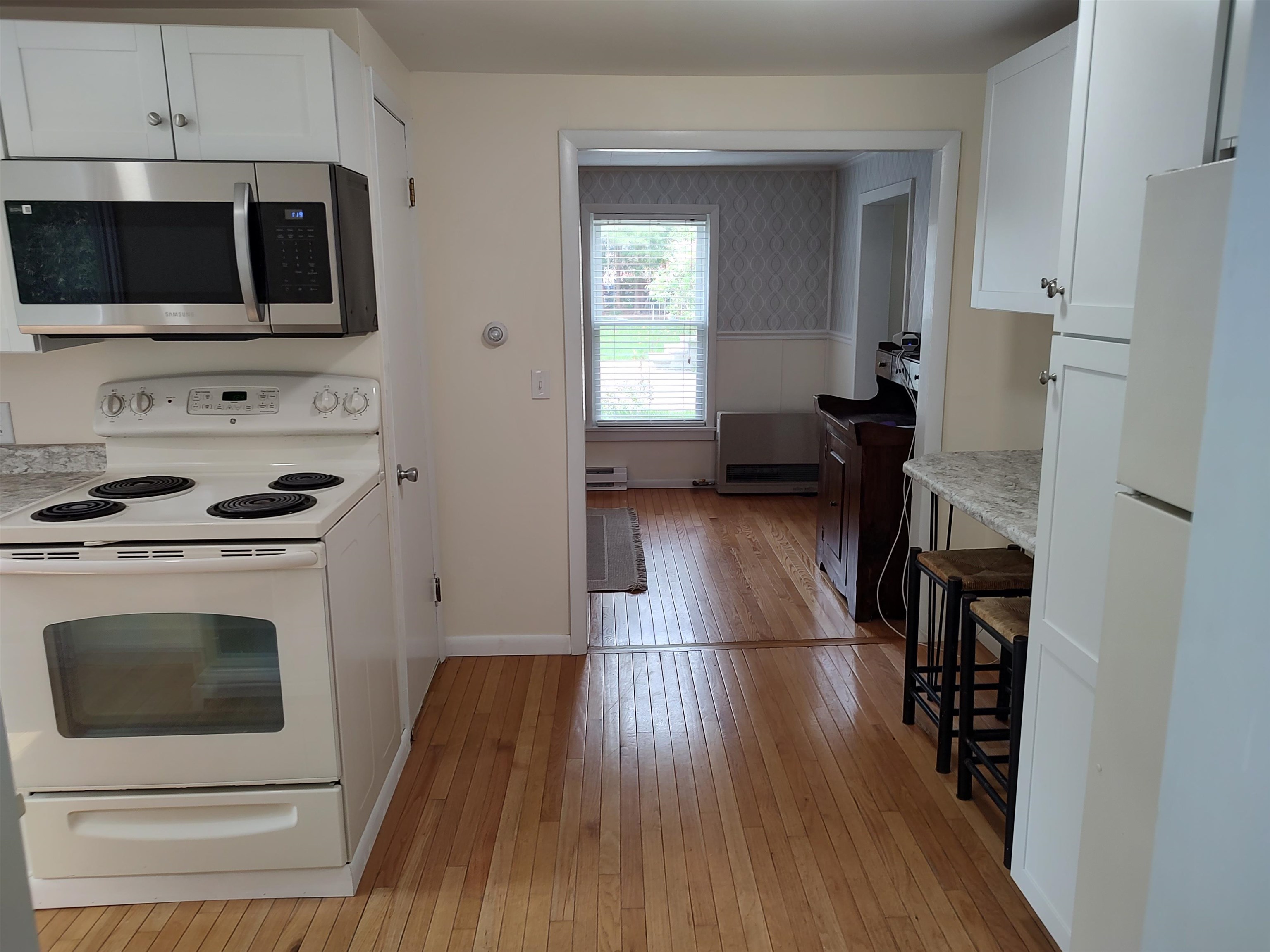 South Burlington, Vermont 05403, United States, 2 Bedrooms Bedrooms, ,1 BathroomBathrooms,Residential,Pending,149608