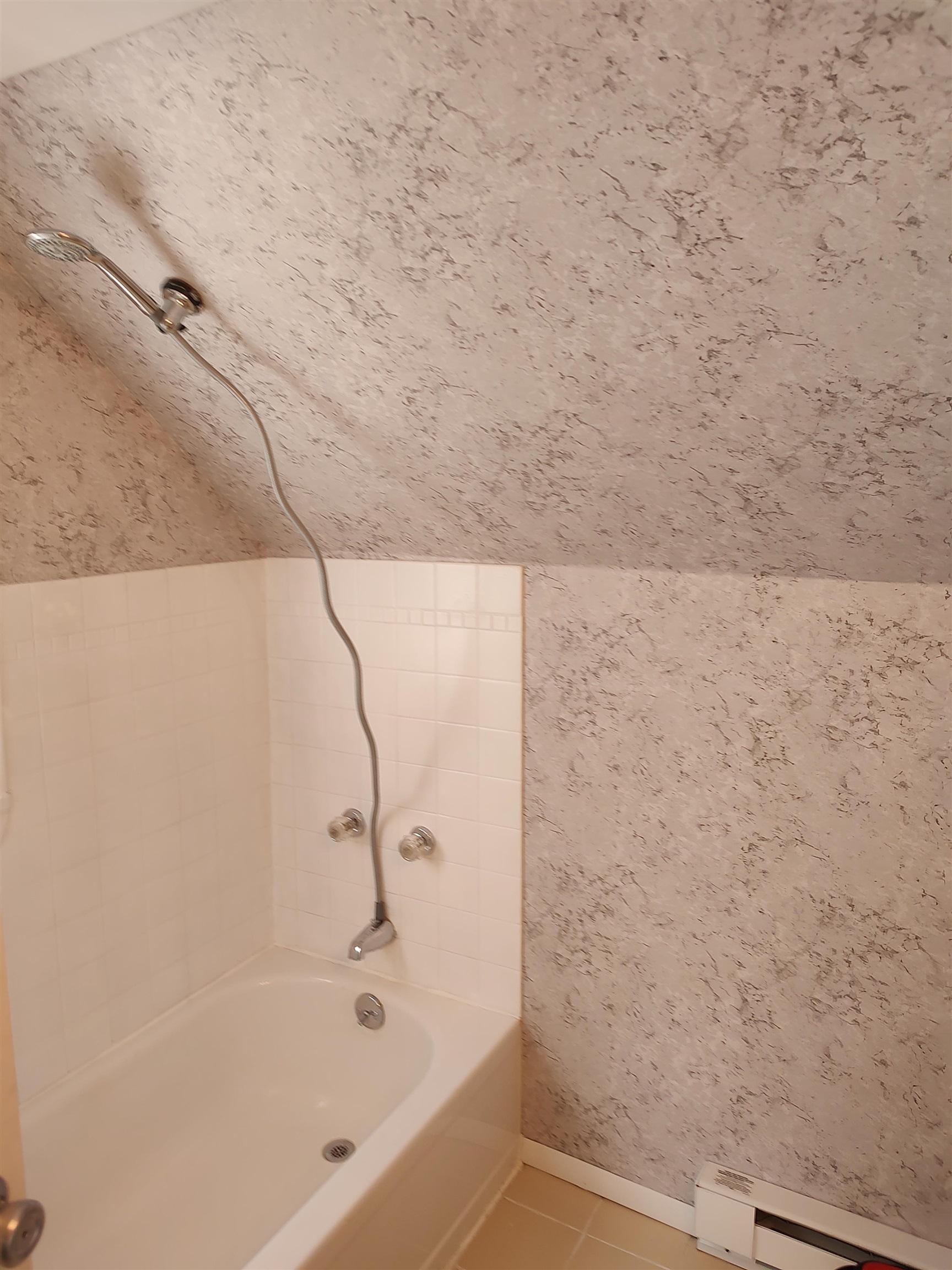 South Burlington, Vermont 05403, United States, 2 Bedrooms Bedrooms, ,1 BathroomBathrooms,Residential,Pending,149608