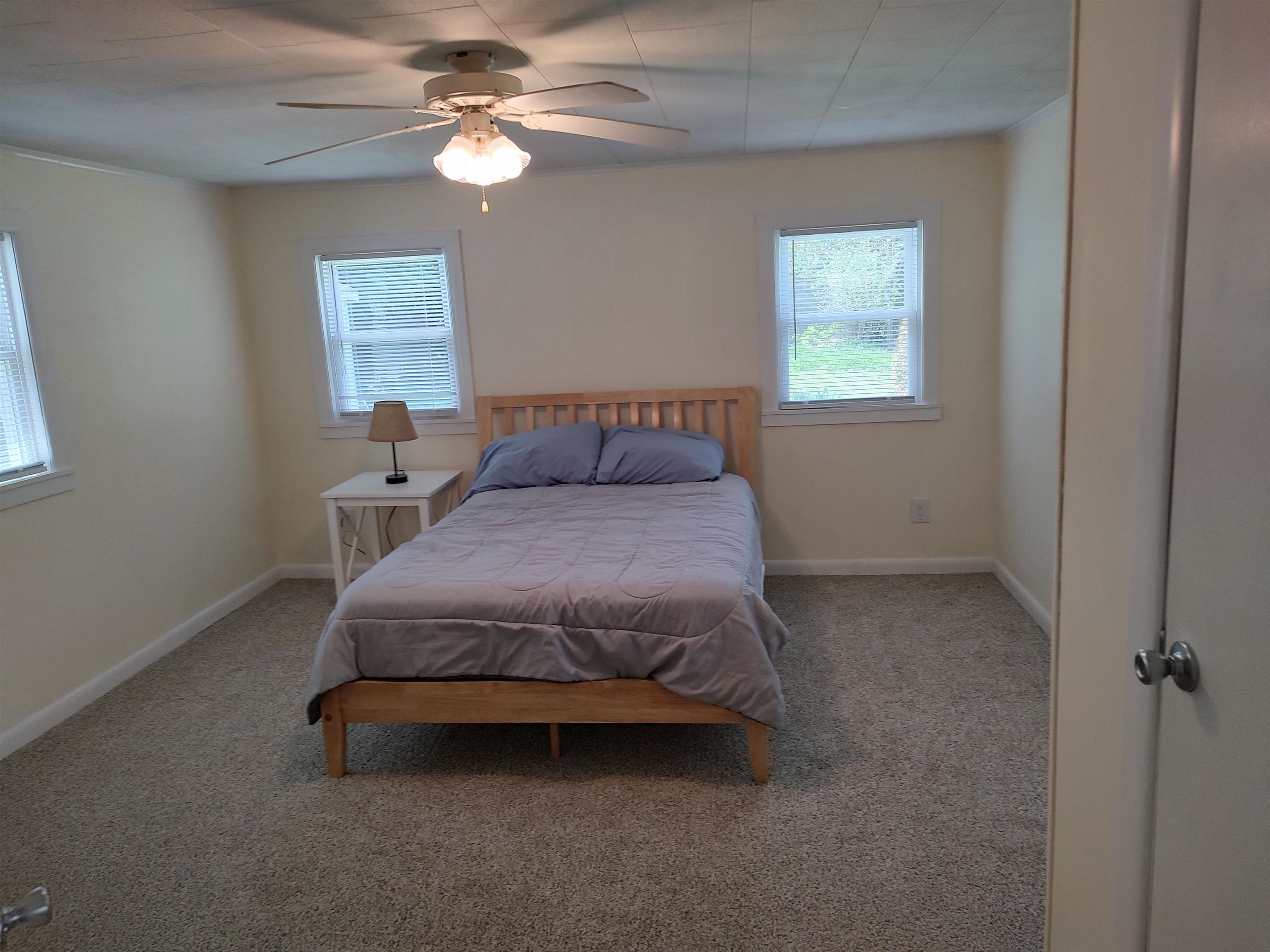 South Burlington, Vermont 05403, United States, 2 Bedrooms Bedrooms, ,1 BathroomBathrooms,Residential,Pending,149608