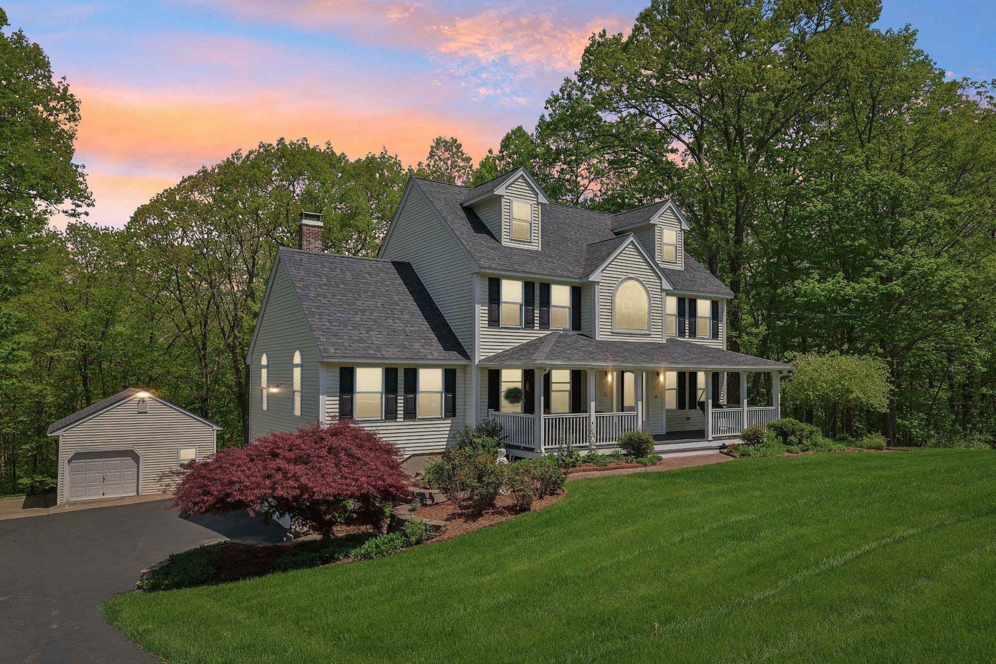 21 Cottonwood Road
