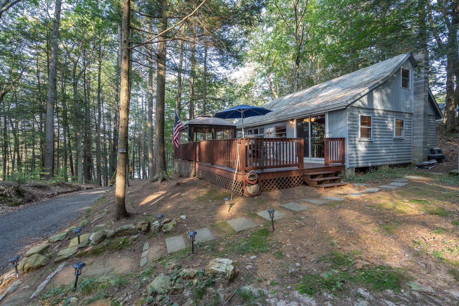 12 Pine Point Drive