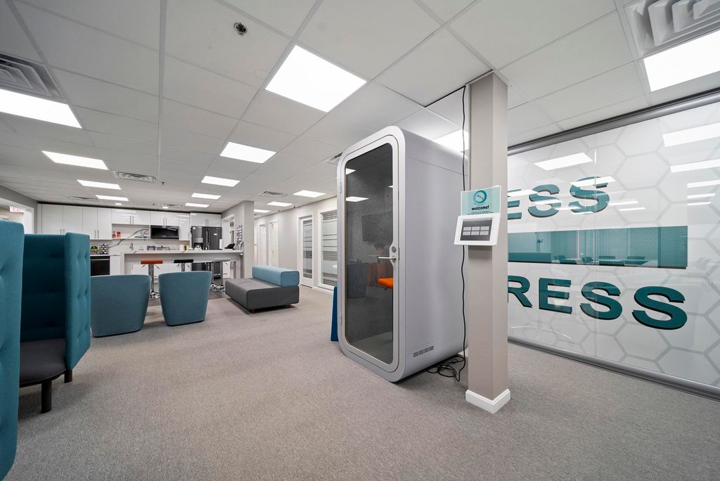 Photo of 75 Gilcreast Road #Suite 200, Londonderry, NH 03053 (MLS # 5065806)