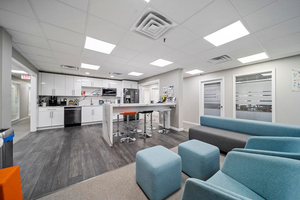 Photo of 75 Gilcreast Road #Suite 200, Londonderry, NH 03053 (MLS # 5065806)