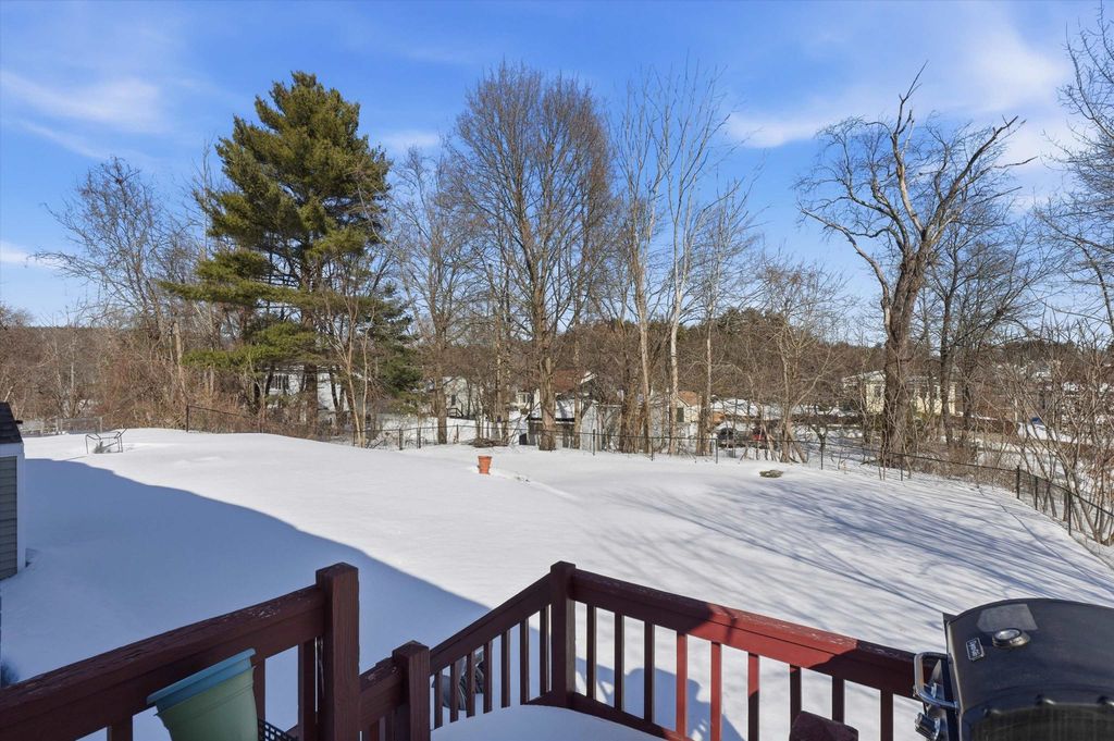 Photo of 193 Beaver Street, Manchester, NH 03104 (MLS # 5078296)