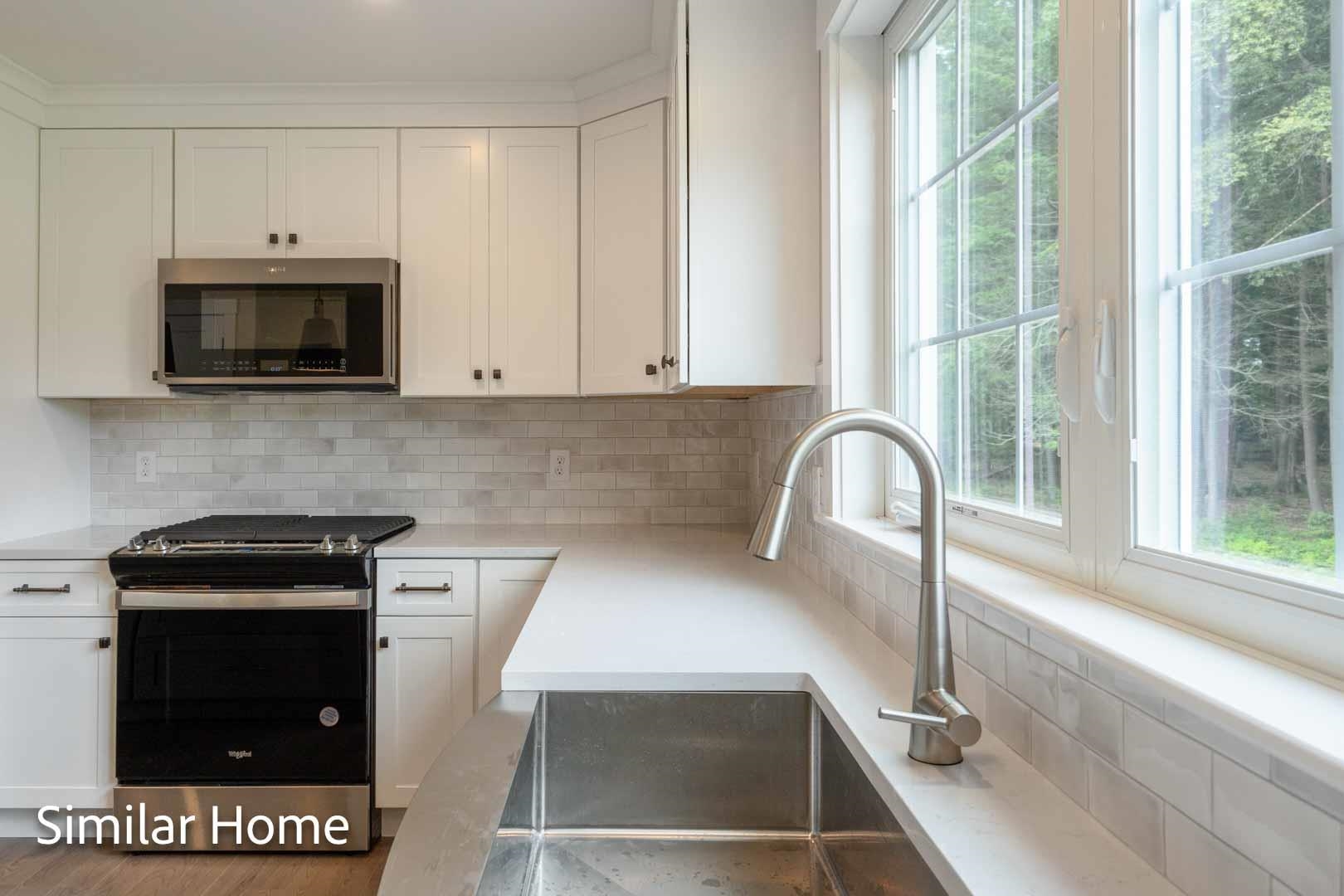 35 Thompson Way 12