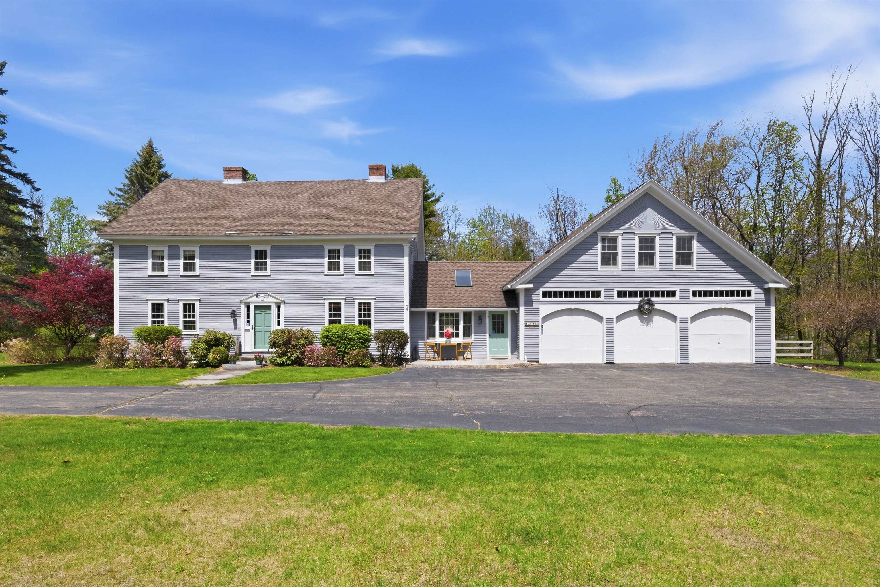 2671 Parade Road