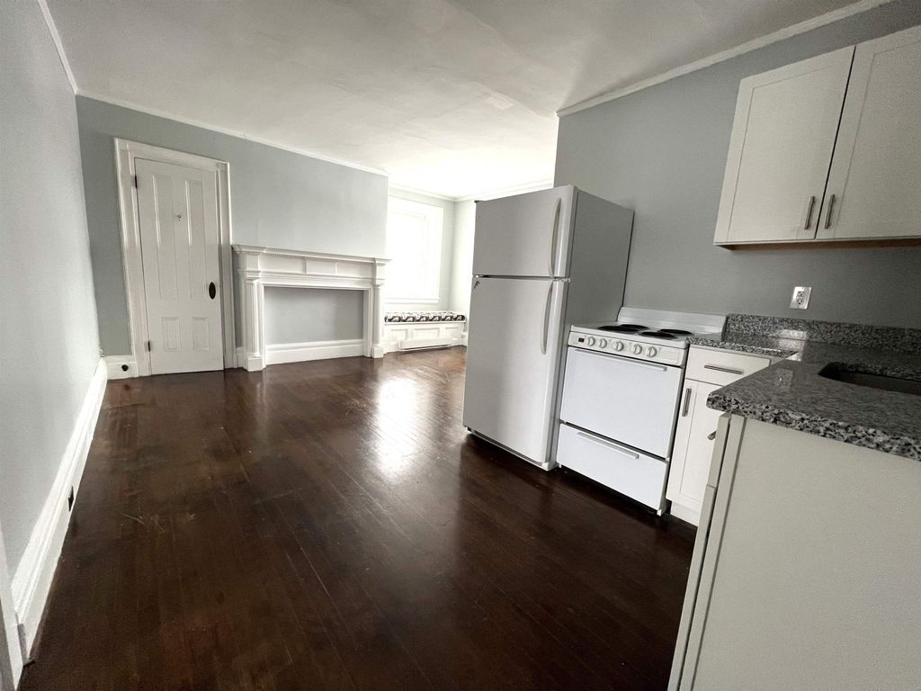 Photo of 2 Elm Street #Apt. 4, Newmarket, NH 03857 (MLS # 5080772)