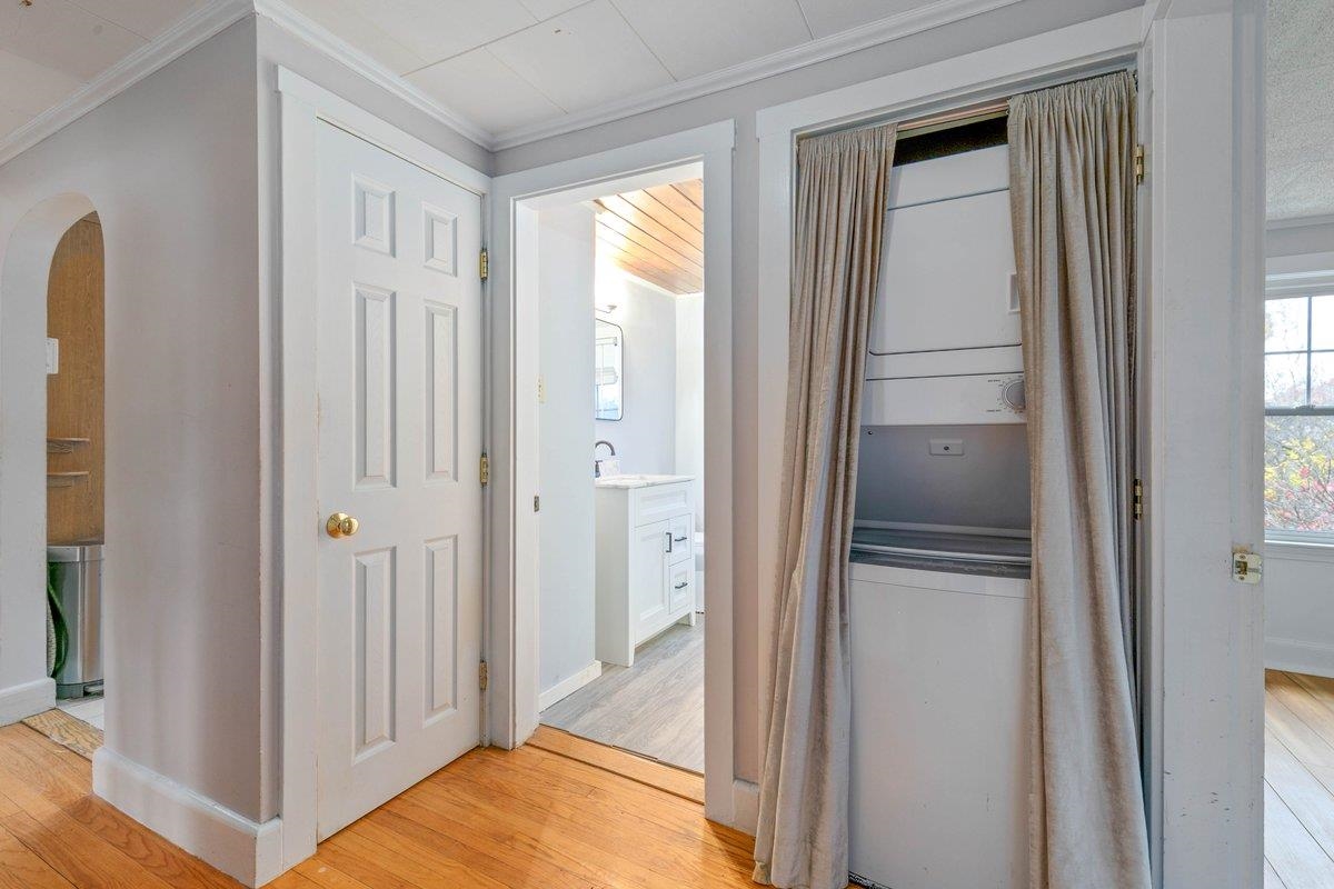 Methuen, Massachusetts 01844, United States, 4 Bedrooms Bedrooms, ,2 BathroomsBathrooms,Residential,Active,246482