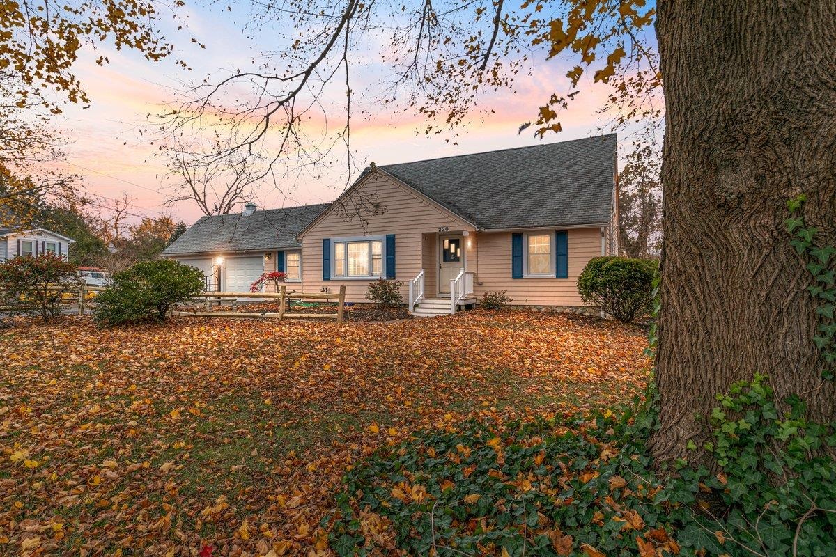 Methuen, Massachusetts 01844, United States, 4 Bedrooms Bedrooms, ,2 BathroomsBathrooms,Residential,Active,246482