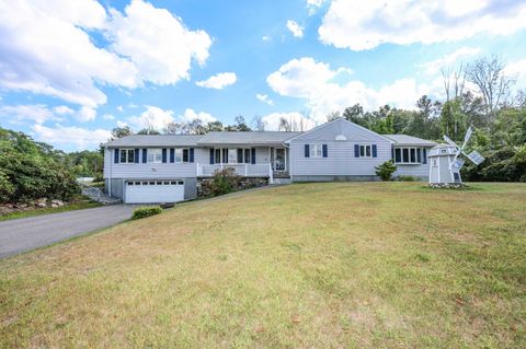 50 Dutton Road Pelham NH 03076