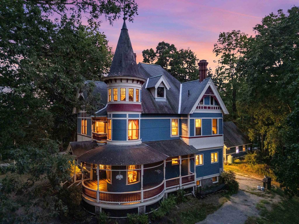 Photo of 68 Center Street, Wolfeboro, NH 03894 (MLS # 5081887)