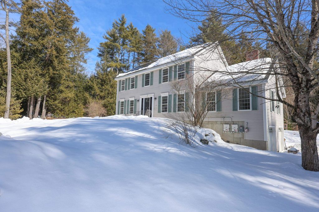 Photo of 17 Erin Drive, Bow, NH 03304 (MLS # 5078298)