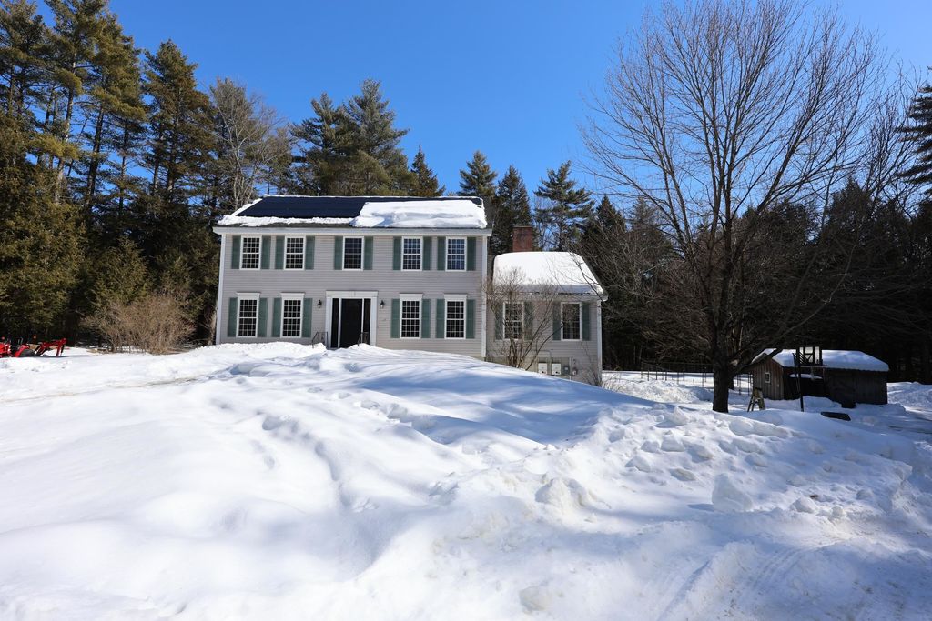 Photo of 17 Erin Drive, Bow, NH 03304 (MLS # 5078298)