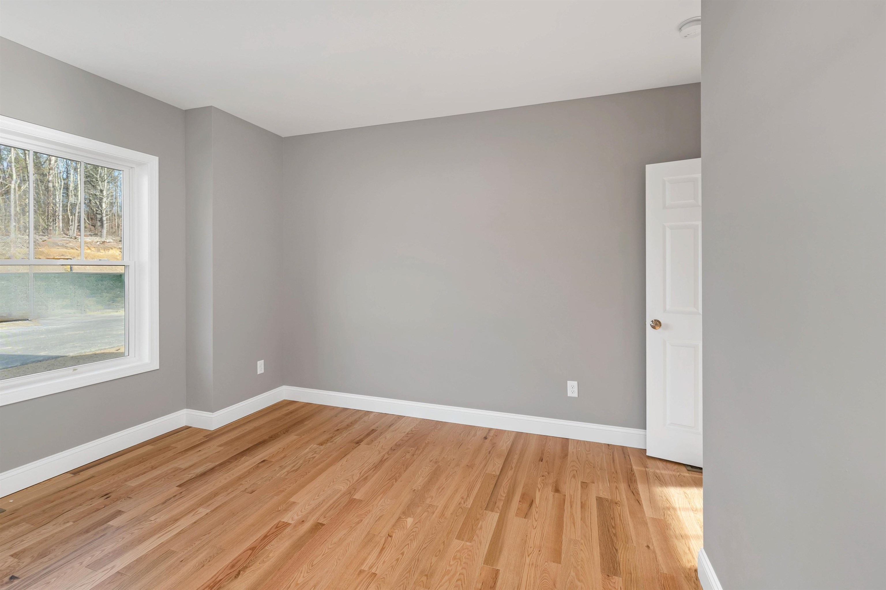 Concord, New Hampshire 03301, United States, 3 Bedrooms Bedrooms, ,3 BathroomsBathrooms,Residential,Active,20468