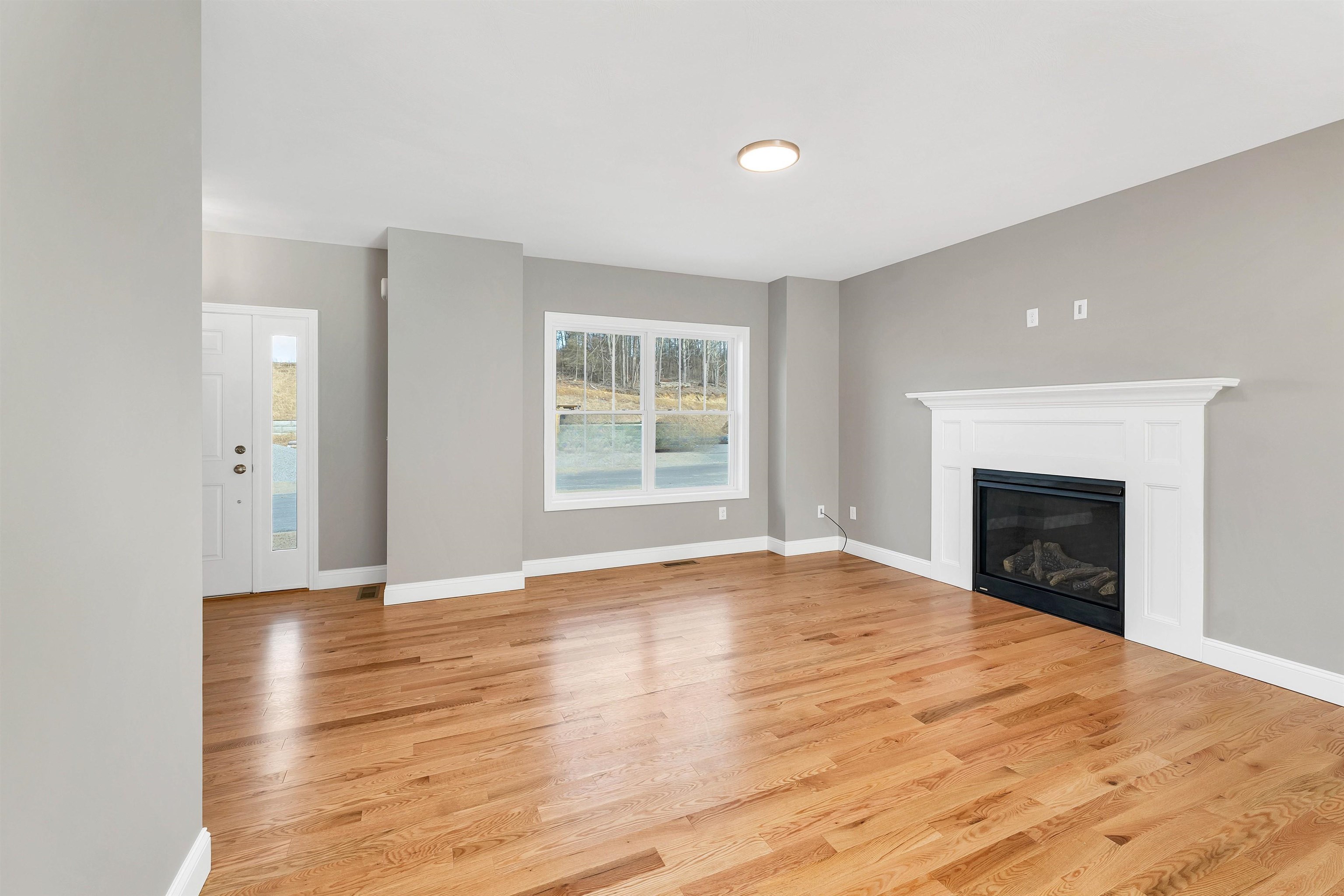 Concord, New Hampshire 03301, United States, 3 Bedrooms Bedrooms, ,3 BathroomsBathrooms,Residential,Active,20468