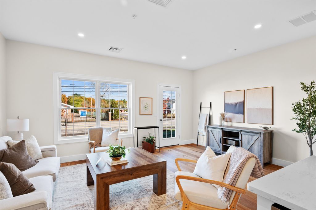 Photo of 13 Suffolk Drive #4, Concord, NH 03303 (MLS # 5064897)