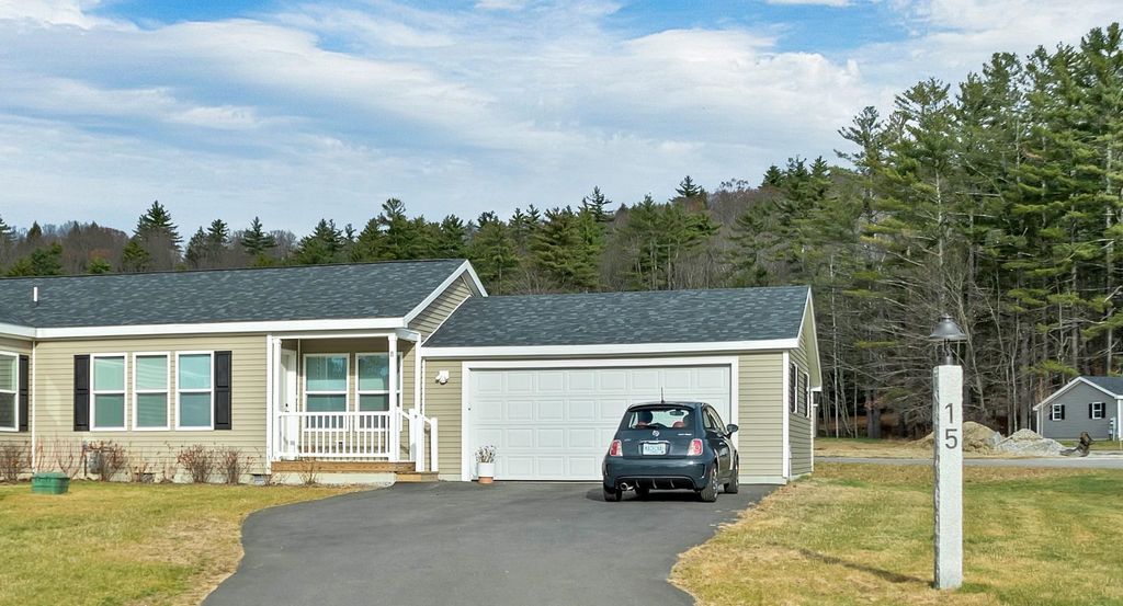 Photo of 15 Wildflower Lane, Plymouth, NH 03264 (MLS # 5070399)