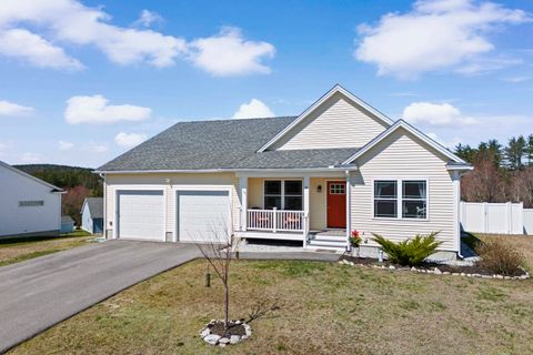 52 Curtis Commons Circle Milford NH 03055