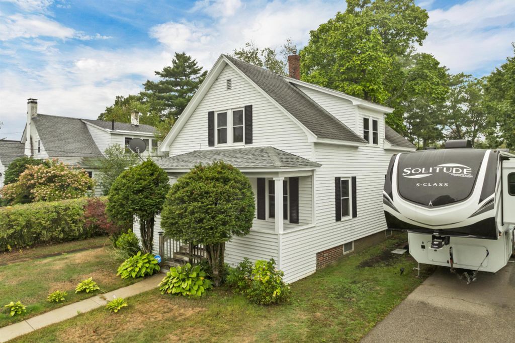 Photo of 53 Washington Street, Rochester, NH 03867 (MLS # 5063006)