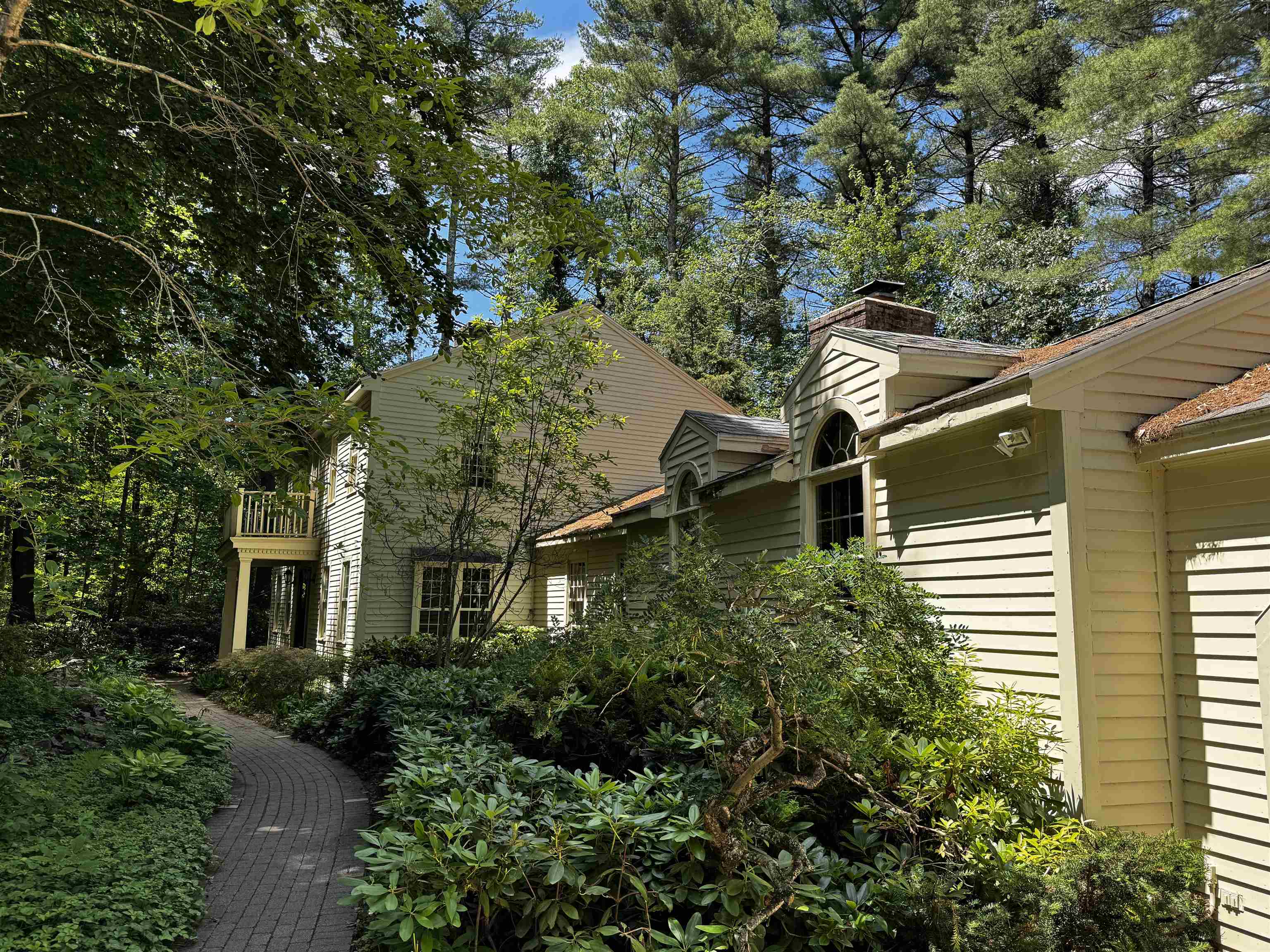81 Meadow Drive