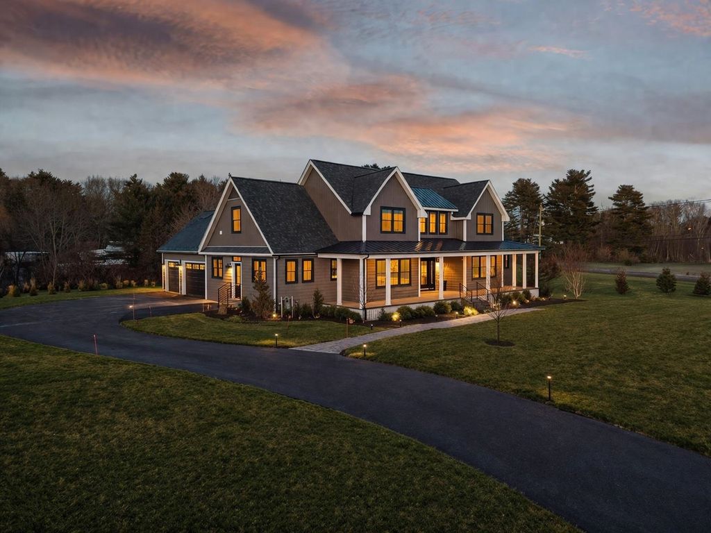 Photo of 6 Shipwright Way, Newington, NH 03801 (MLS # 5077449)