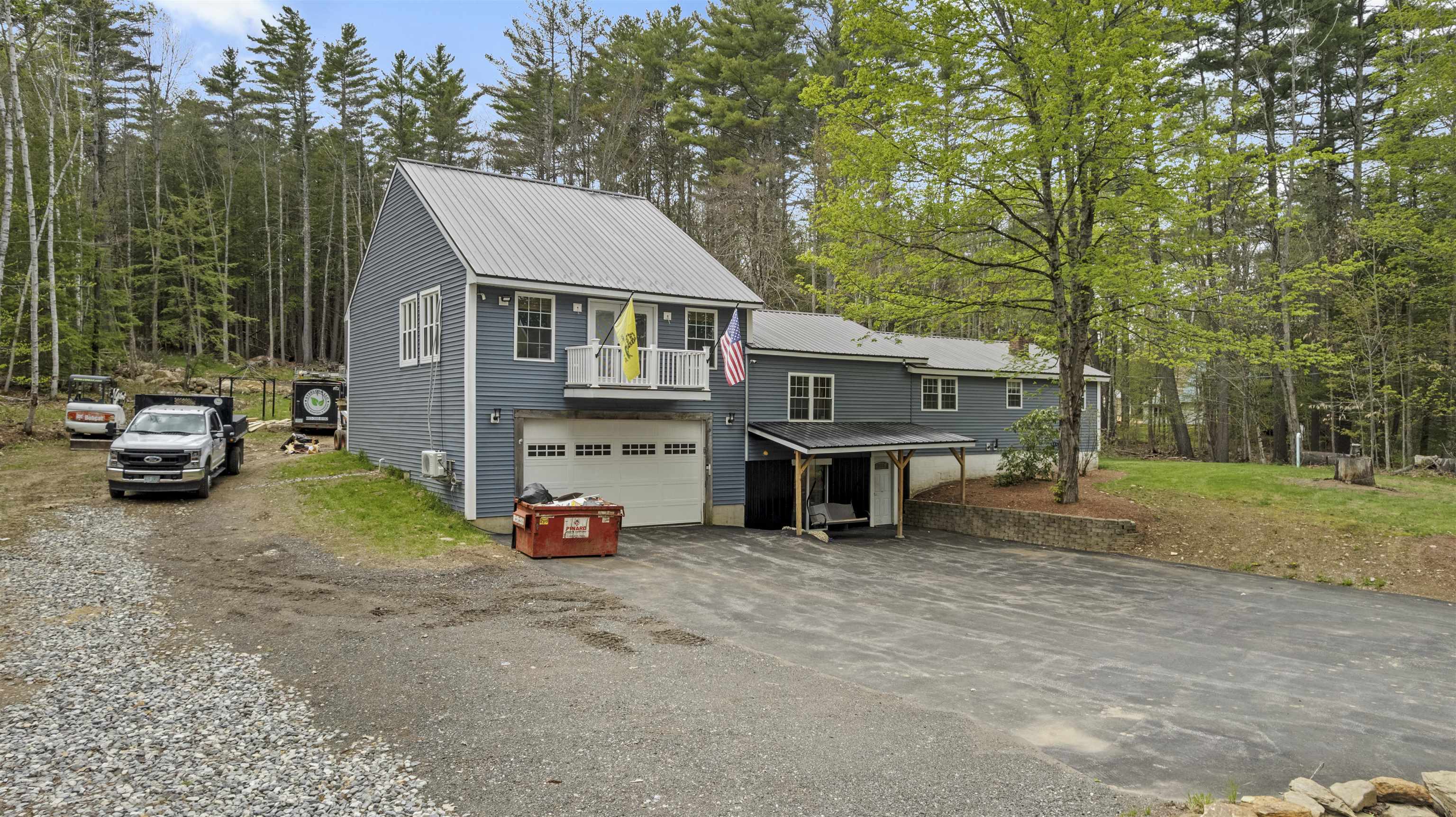 580 Lower Bay Road