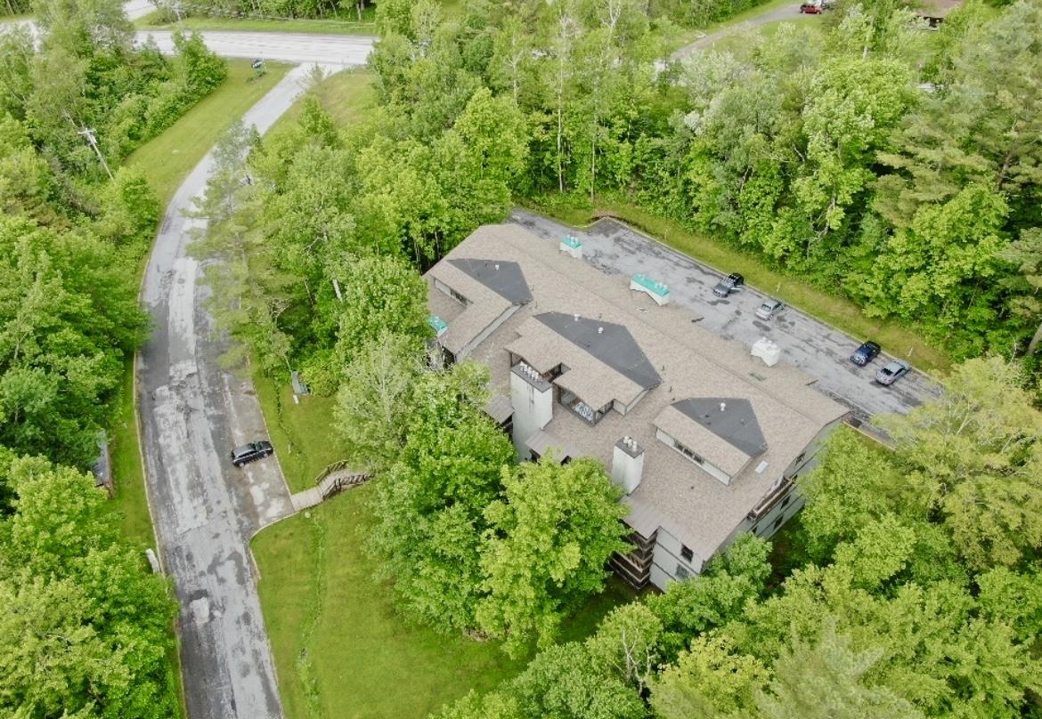37 Gateway Court A-22