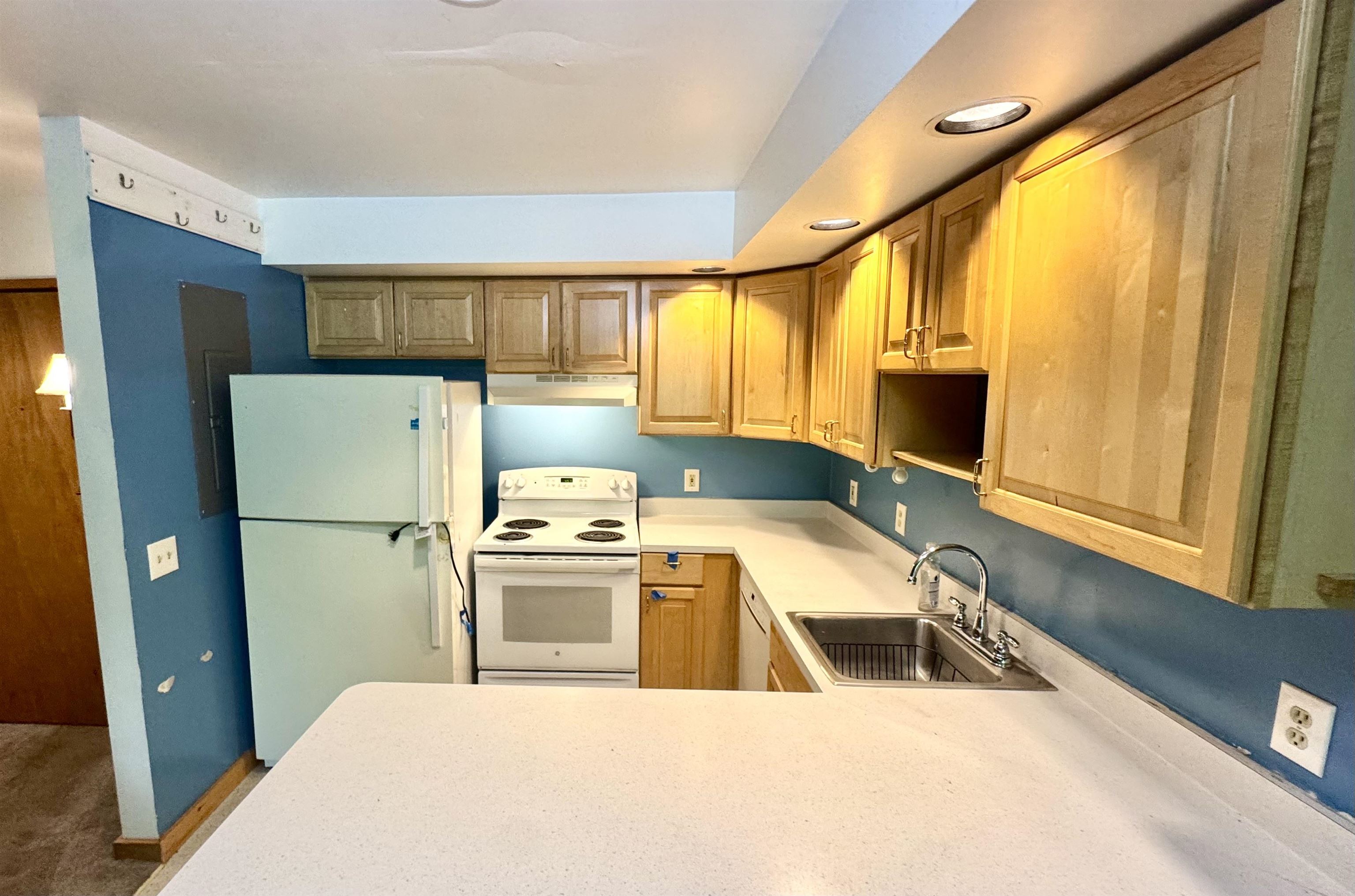 37 Gateway Court A-22