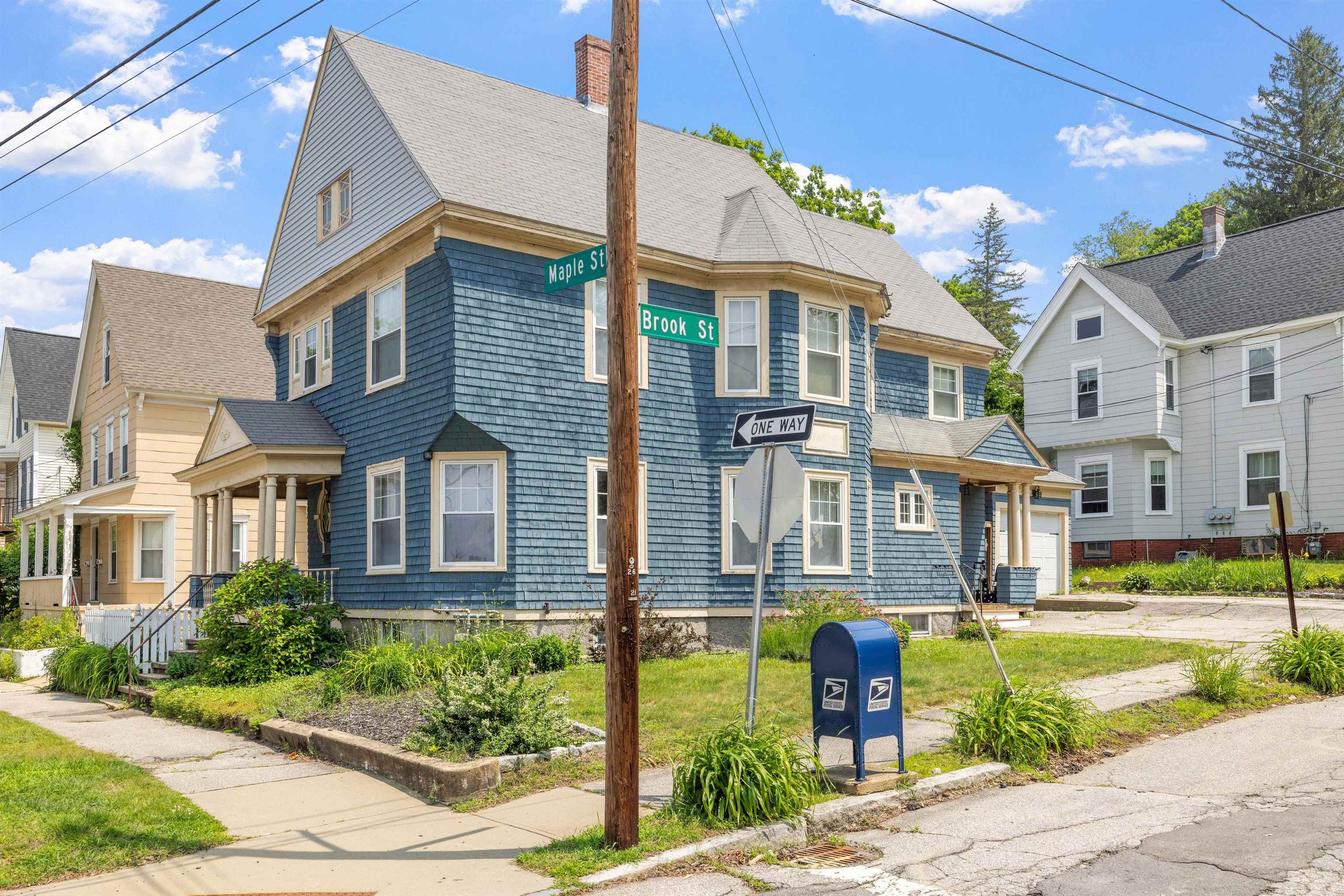 679 Maple Street