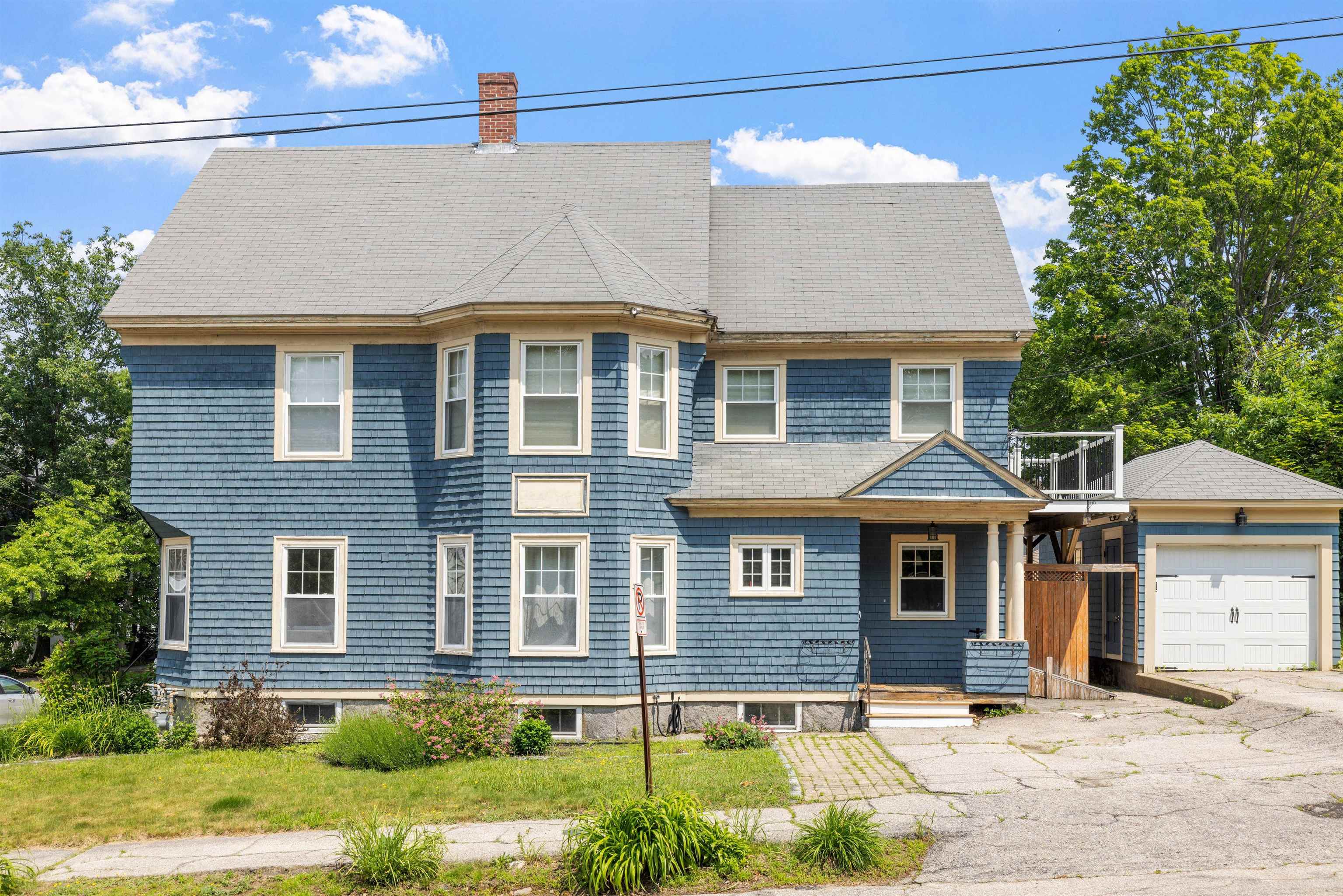 679 Maple Street
