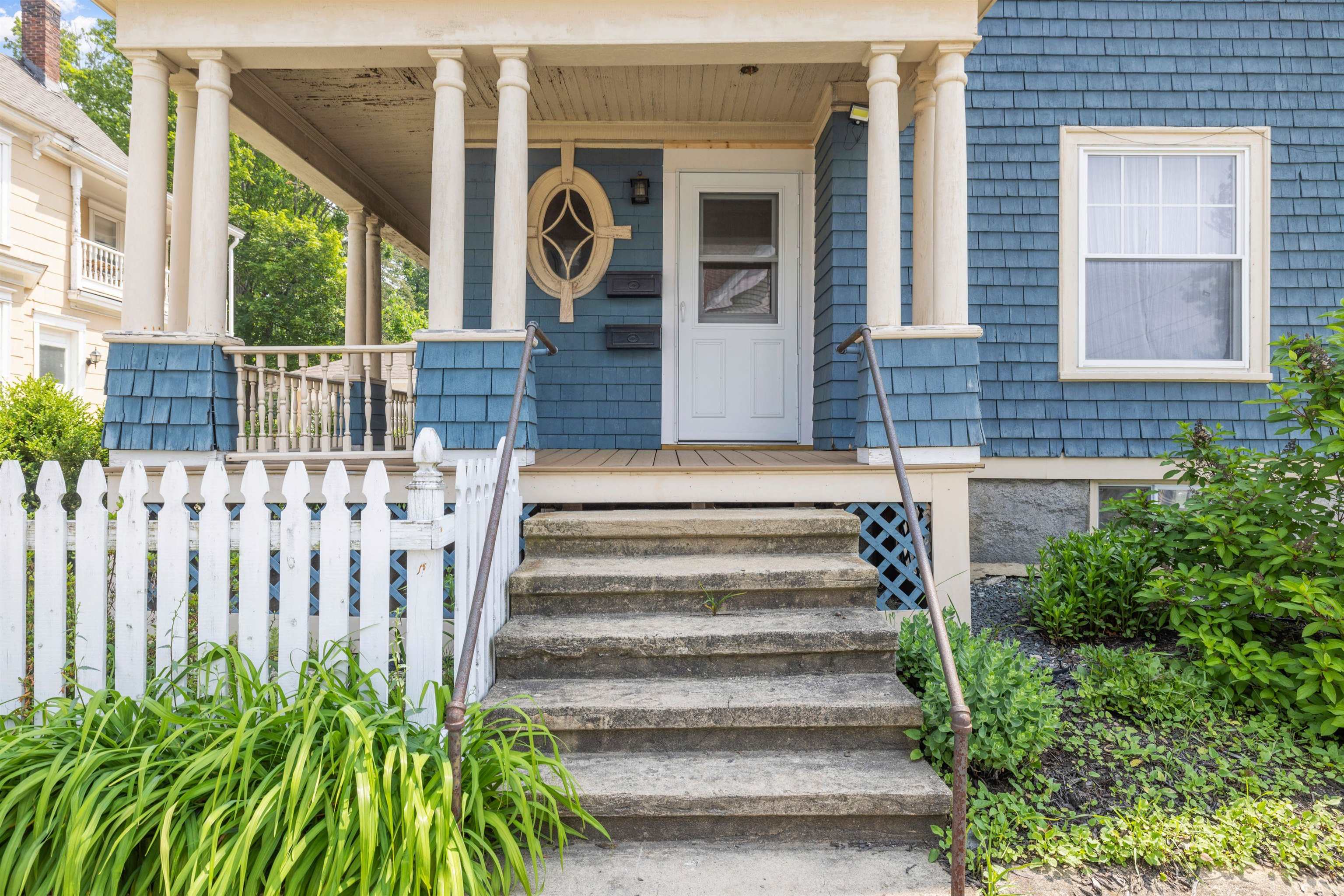 679 Maple Street