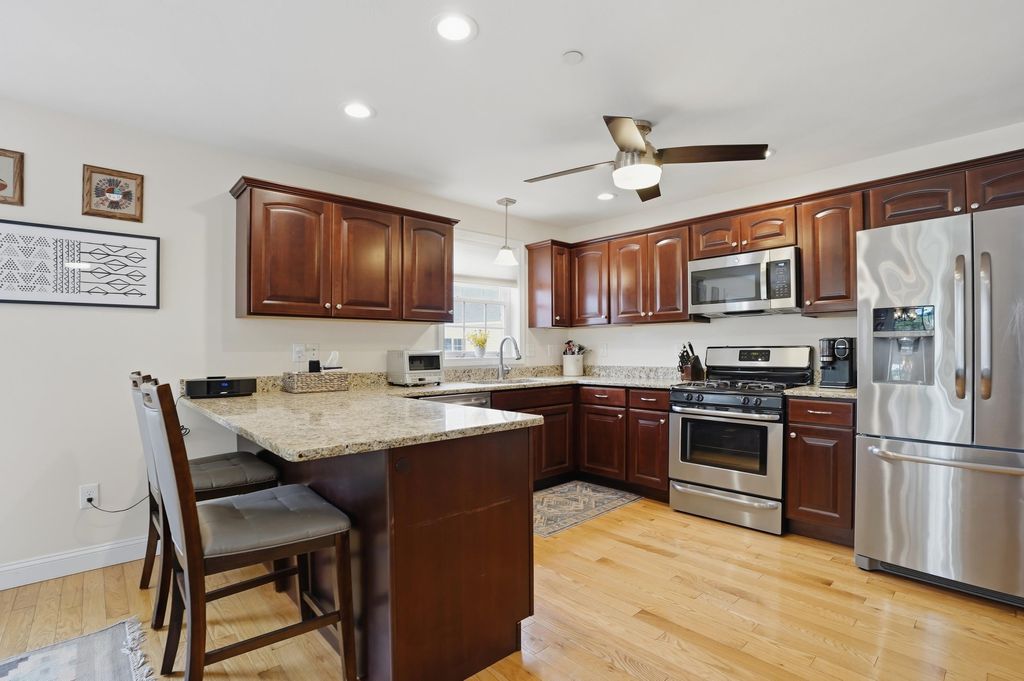 Photo of 4 Mulligan Way #19, Kingston, NH 03848 (MLS # 5088658)