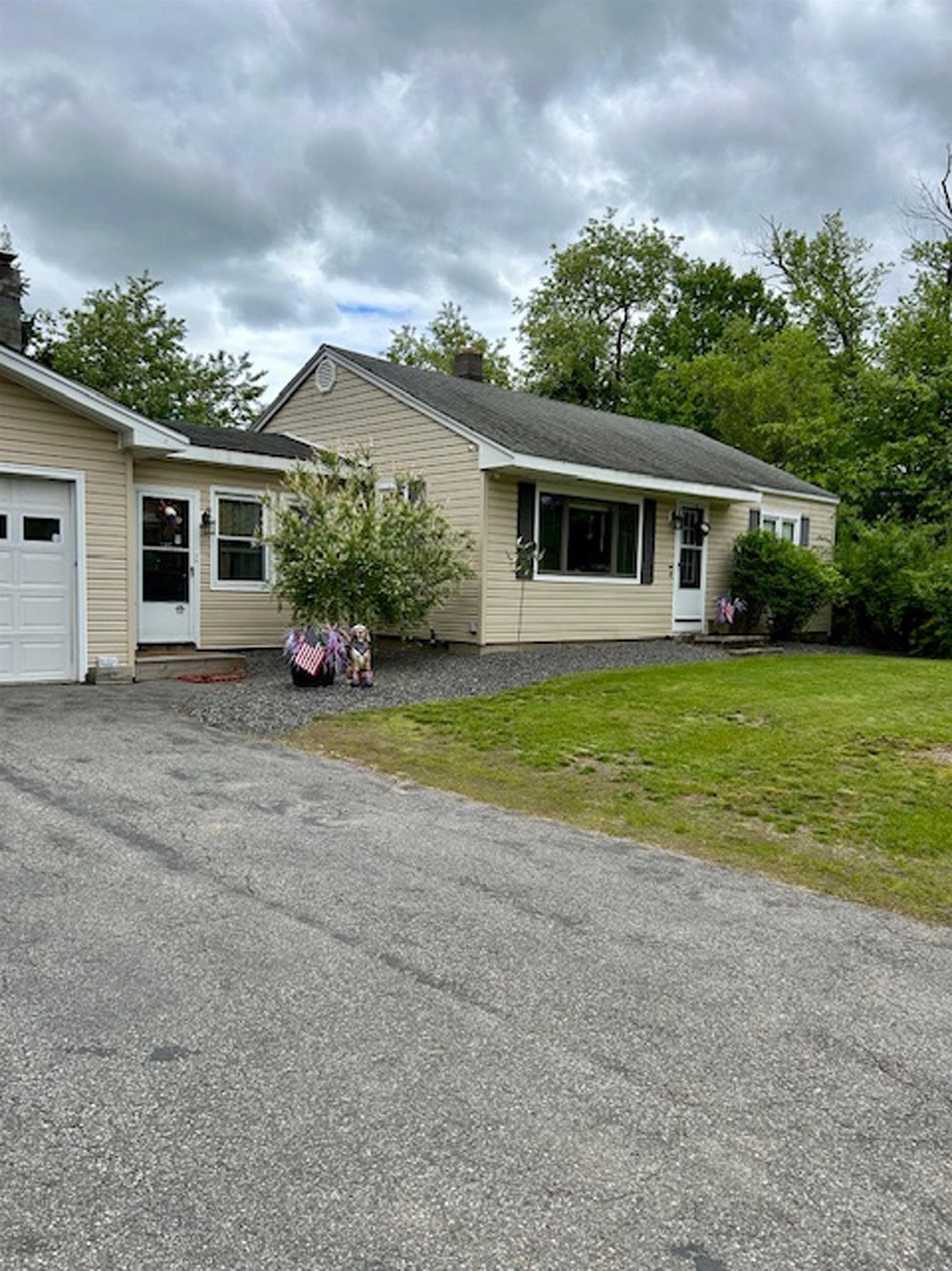 33 Salmon Falls Road