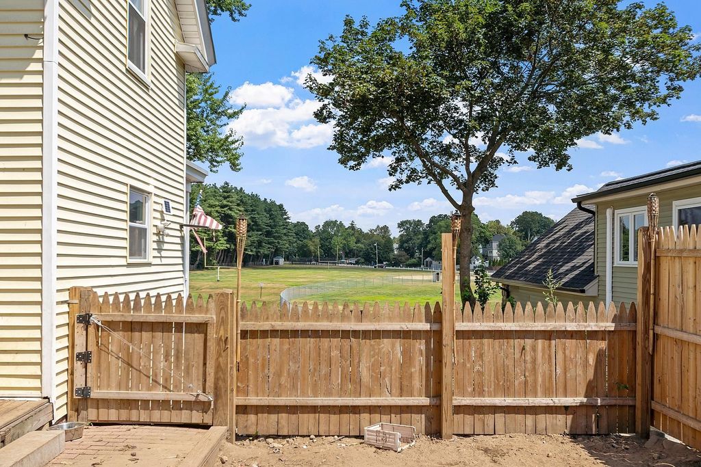 Photo of 14 Artillery Lane #A, Nashua, NH 03064 (MLS # 5078064)