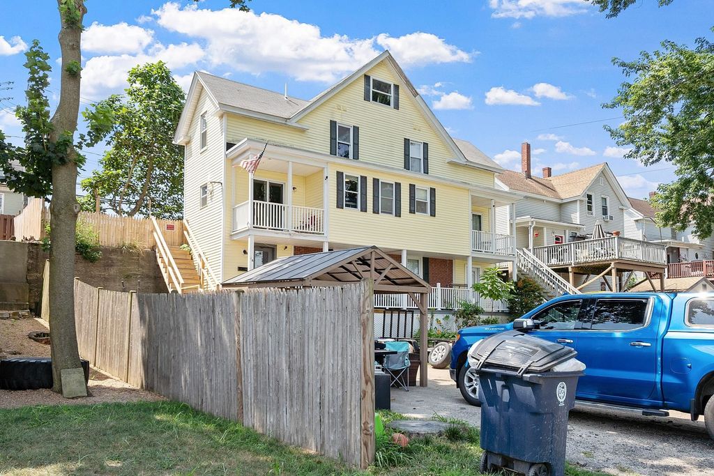 Photo of 14 Artillery Lane #A, Nashua, NH 03064 (MLS # 5078064)