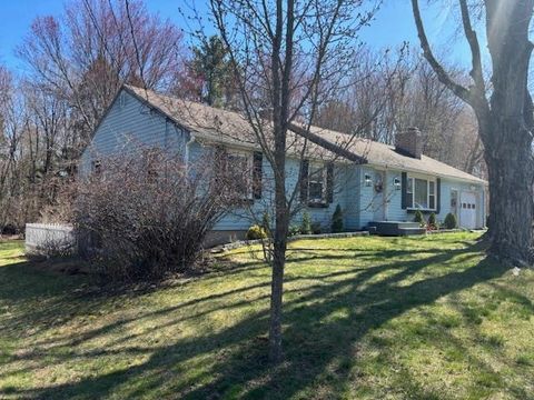 19 Westwood Circle Dover NH 03820