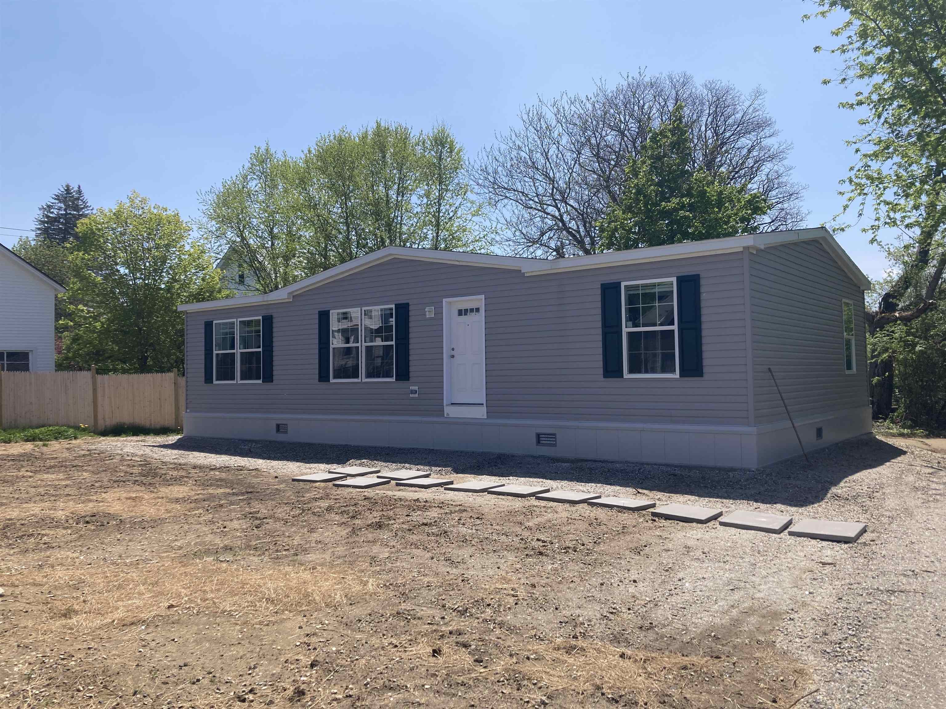 Photo 1 of 33 — 40 School Street, Canaan, NH 03741