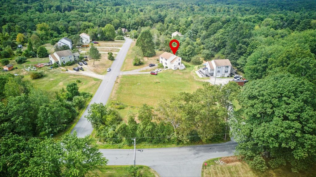 Photo of 20 Richardson Drive #R, Derry, NH 03038 (MLS # 5058975)