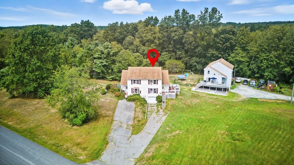 Photo of 20 Richardson Drive #R, Derry, NH 03038 (MLS # 5058975)