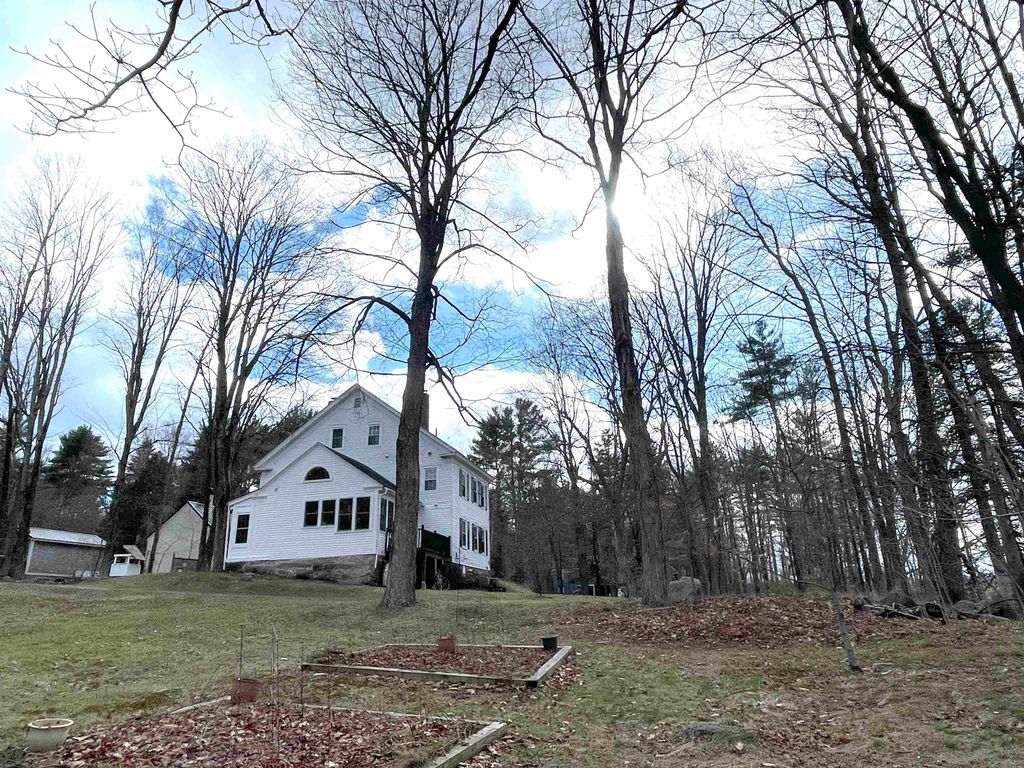 Photo of 507 Old Street Road, Peterborough, NH 03458 (MLS # 5083290)