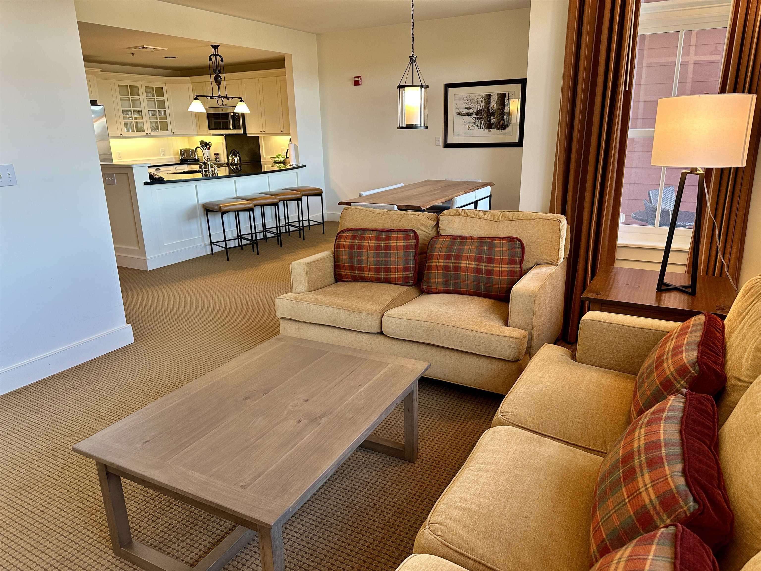 102 Forest Drive 322 (plus lockout 422)/ IV Clay Brook at Sugarbush